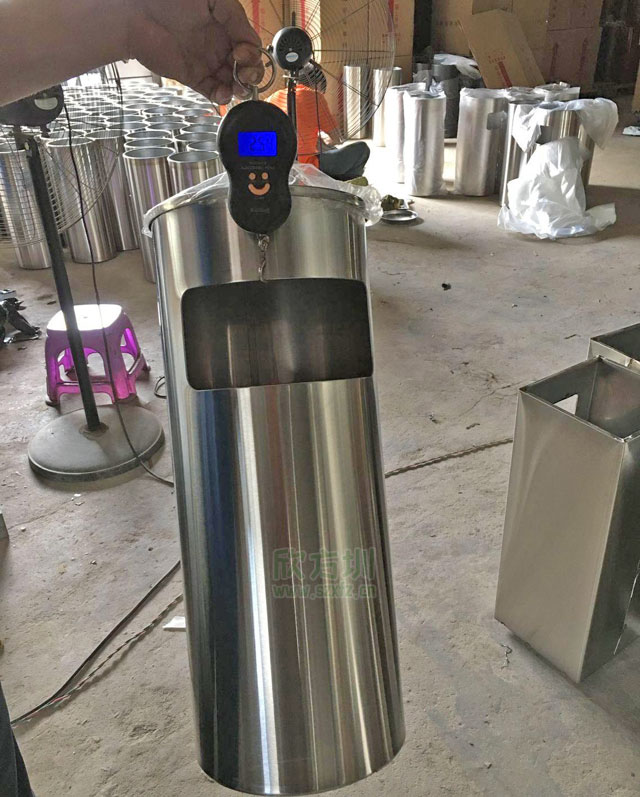 上海不銹鋼座地?zé)熁彝白愫裾娌膶?shí)料，確保質(zhì)量統(tǒng)一